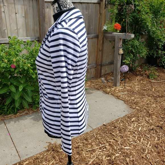 NWT womens Tahari jacket - Picture 4 of 9